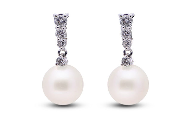 Imperial Pearls - classic-diamond-ear-924276WH.jpg - brand name designer jewelry in Pensacola, Florida